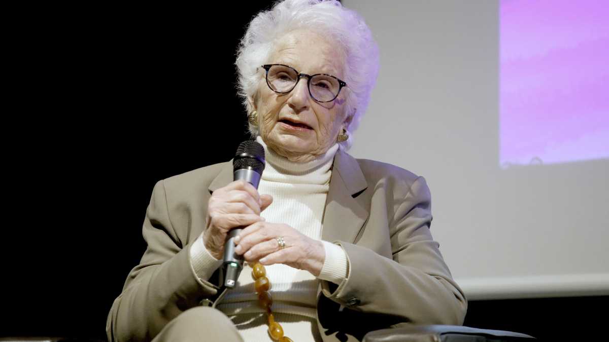 Immagine di Il messaggio di Liliana Segre: "L'odio per chi è diverso dilaga, neanche le istituzioni ne sono immuni"