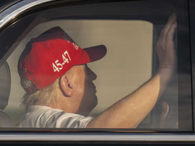 Chissà se Trump ha capito qual è il suo posto al banchetto di Putin