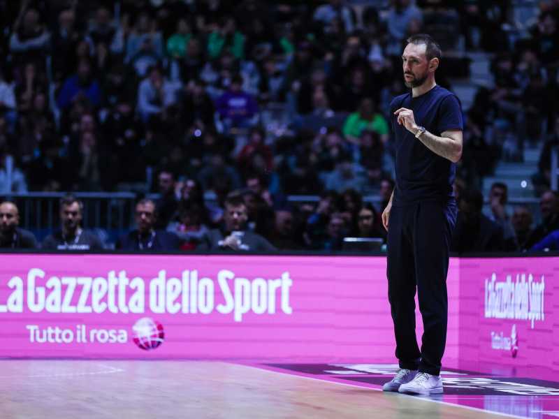 L'allenatore della Germani Brescia, Giuseppe Poeta (foto Getty Images)