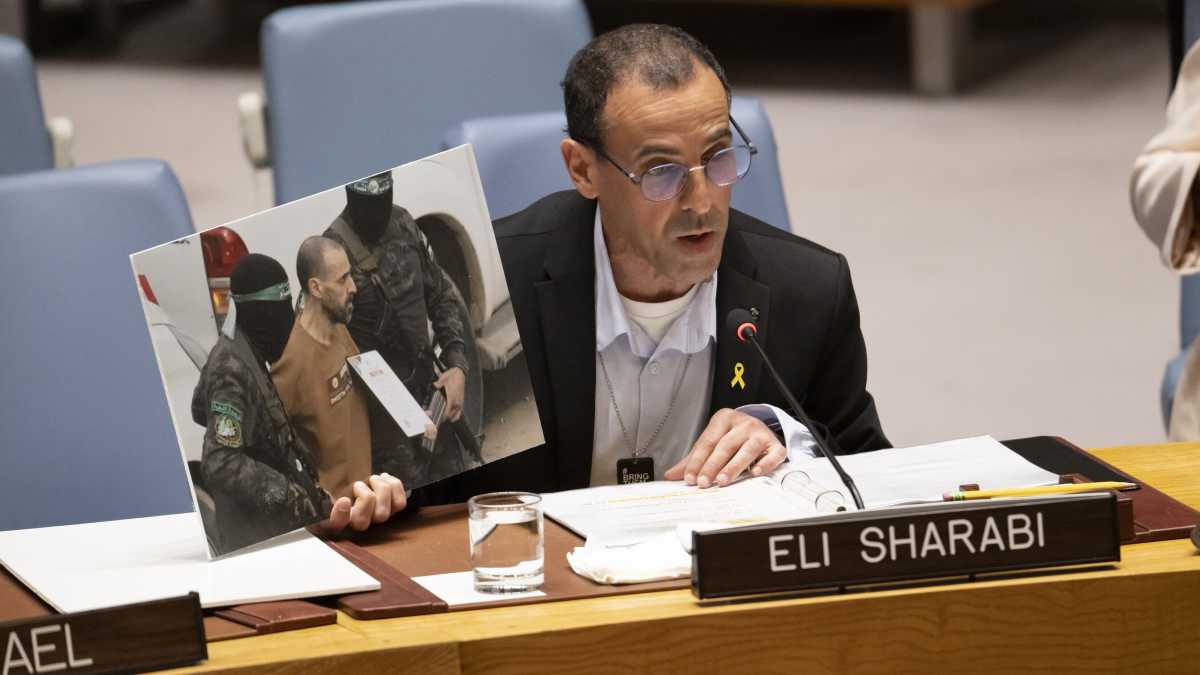 Immagine di “Mi chiamo Eli e sono tornato dall’inferno di Gaza”. E il Palazzo di vetro va in frantumi