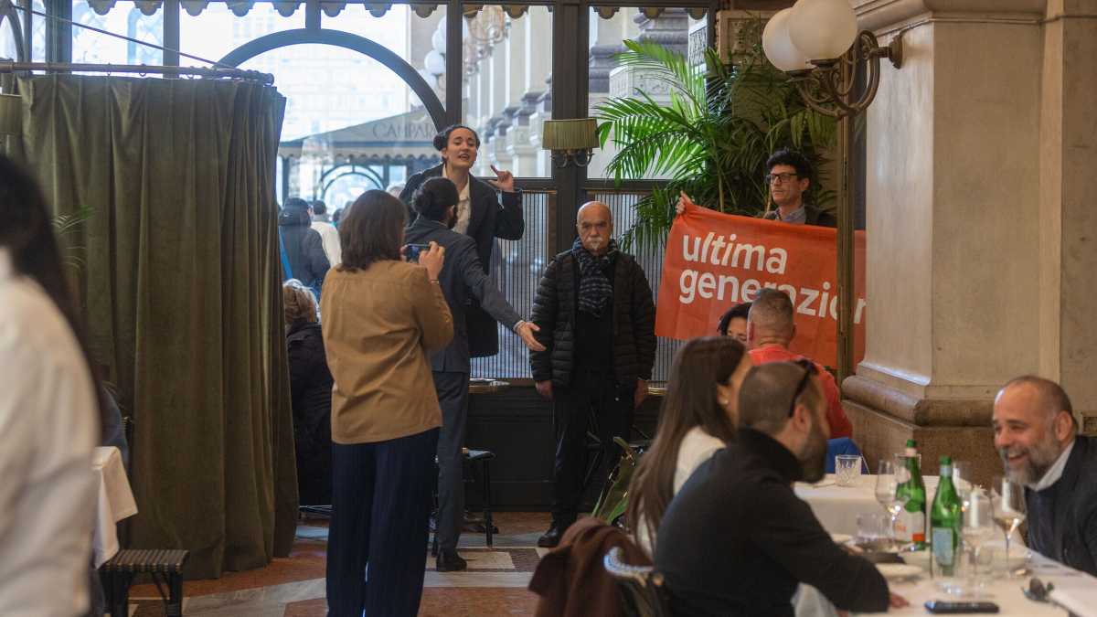 Immagine di Altro che diritto all’ostrica, l’assalto a Cracco è per imporre fagioli in scatola