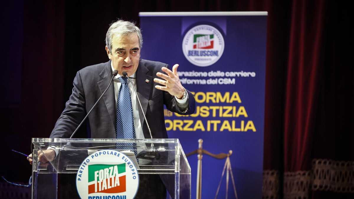 Immagine di Gasparri: “Salvini ci attacca? Cerca voti e ha il congresso. Forse il Ponte sullo Stretto non tira al nord”
