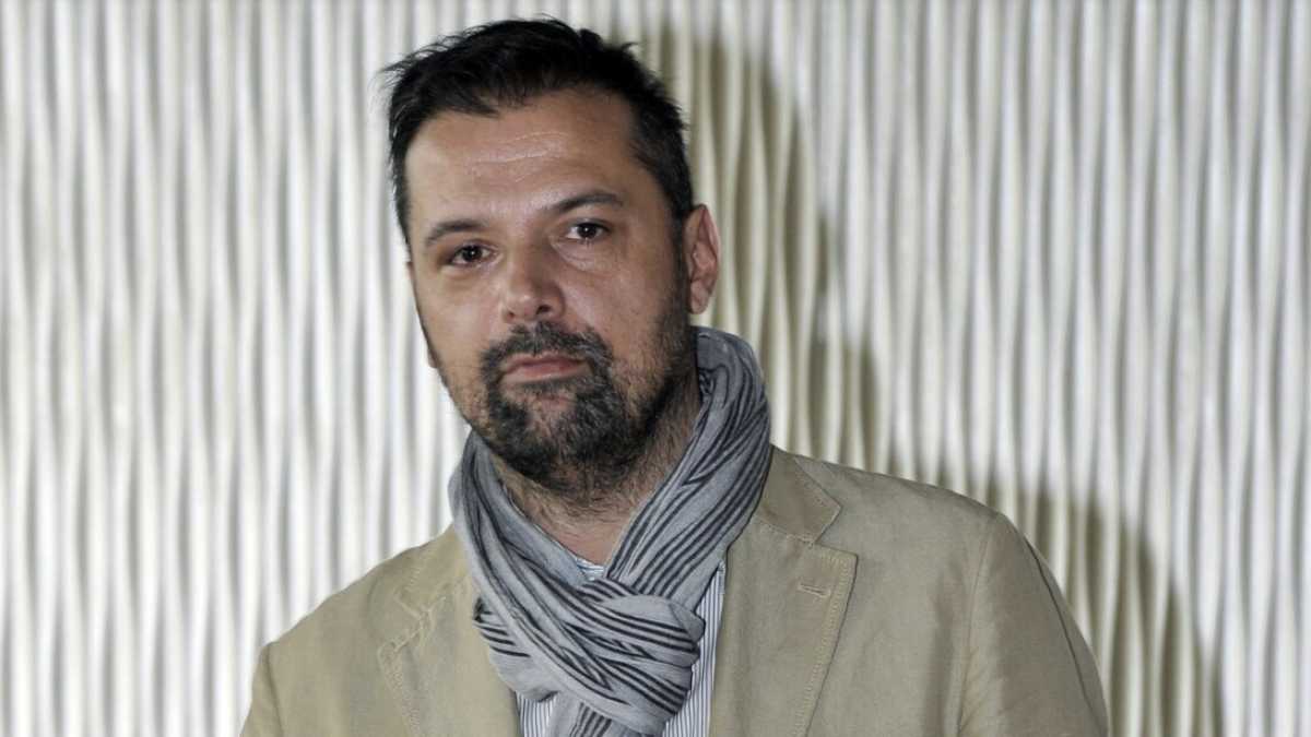 Immagine di "Malcomune" di Simone Lenzi, o degli assilli degli assessori
