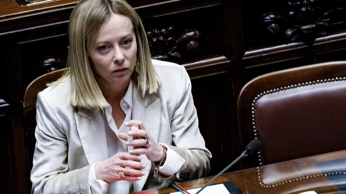 Immagine di Il Pnrr quaquaraquà. Frane, burocrazia, commissioni: tutti i ritardi di spesa in un report. Il Pd: "È fallito"