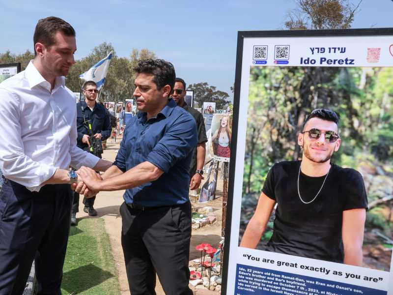 Jordan Bardella e Amichai Chikli (foto LaPresse)