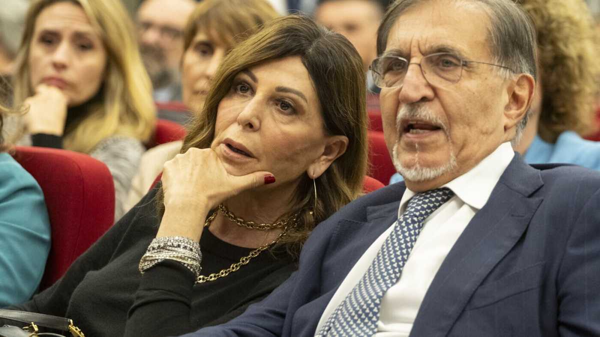 Immagine di Meloni, il caso Santanchè e il motto di Almirante