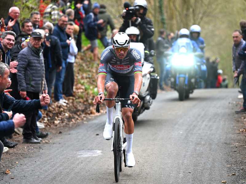 Mathieu van der Poel durante la E3 Saxo Classic (foto Getty Images)