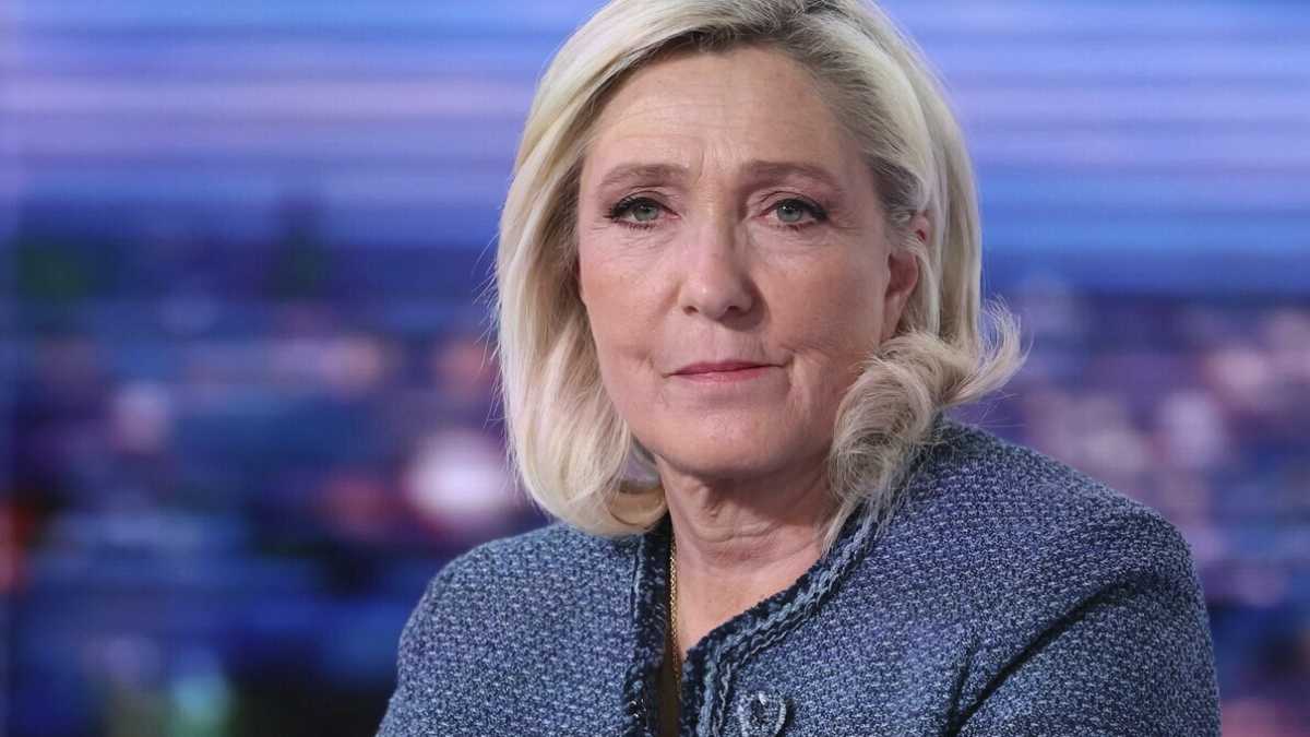 Immagine di Le Pen vuole combattere ma mette a rischio il suo partito e fa un favore a Macron