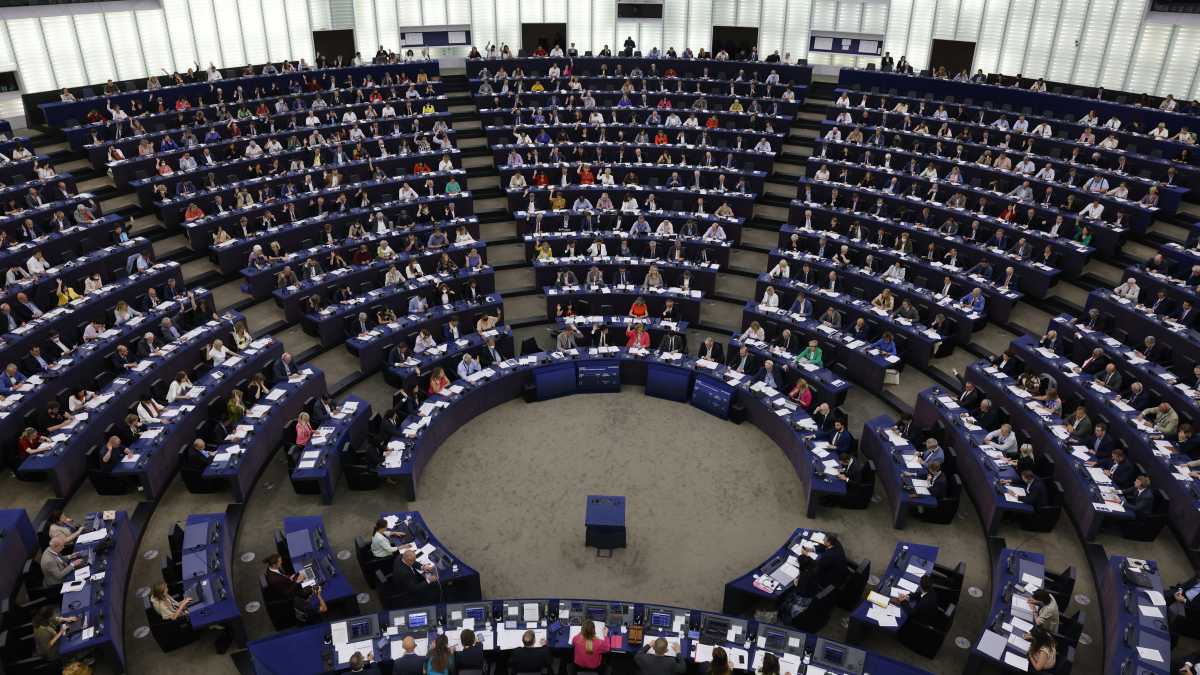 Immagine di Partiti italiani in ordine sparso sul voto per la difesa comune a Strasburgo