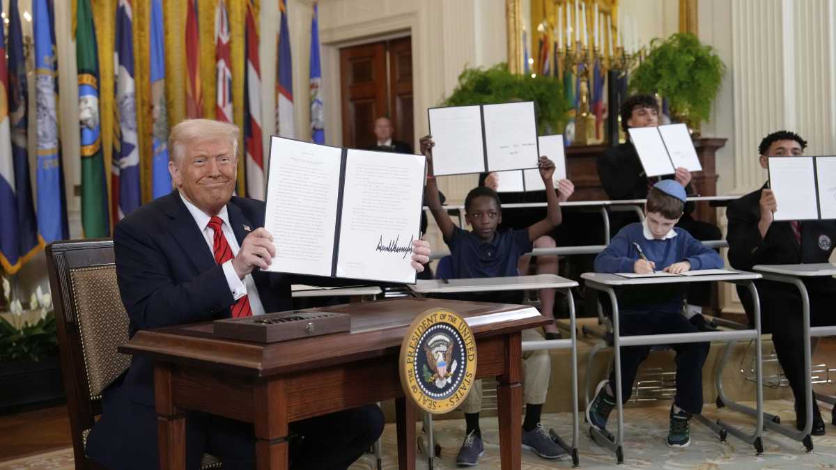 Immagine di La frode lessicale di Trump sui “dazi reciproci”