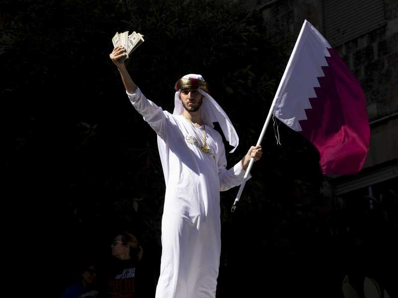 Il Qatargate di Bibi. La pericolosissima telenovela confonde e preoccupa Israele