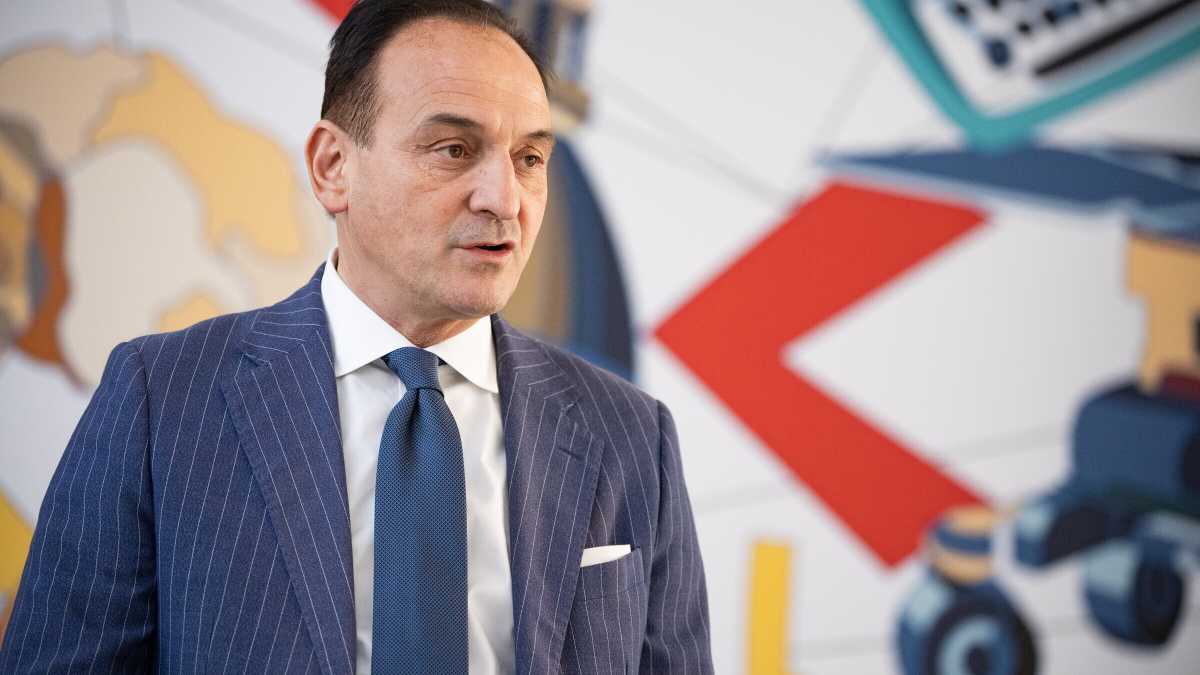 Immagine di Cirio: “Ha ragione Meloni: basta green deal per l’automotive. Con gli Usa sui dazi tratti l’Ue”