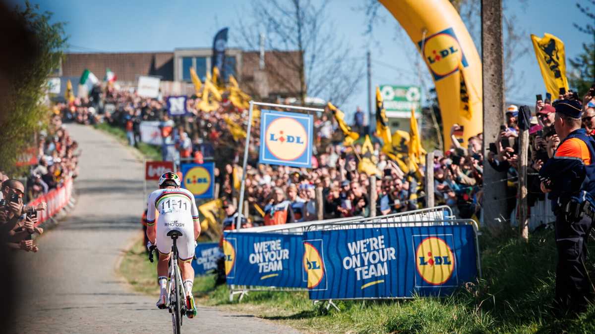 Immagine di Tadej Pogacar ha vinto il Giro delle Fiandre