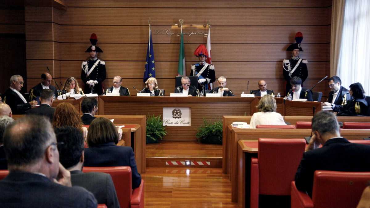 Immagine di Contro la dittatura del vittimismo: un antidoto alla bulimia punitiva