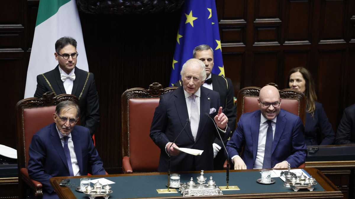 Immagine di Dante, Falcone, l’Ucraina e l’Europa. Il gran discorso del Re in Parlamento