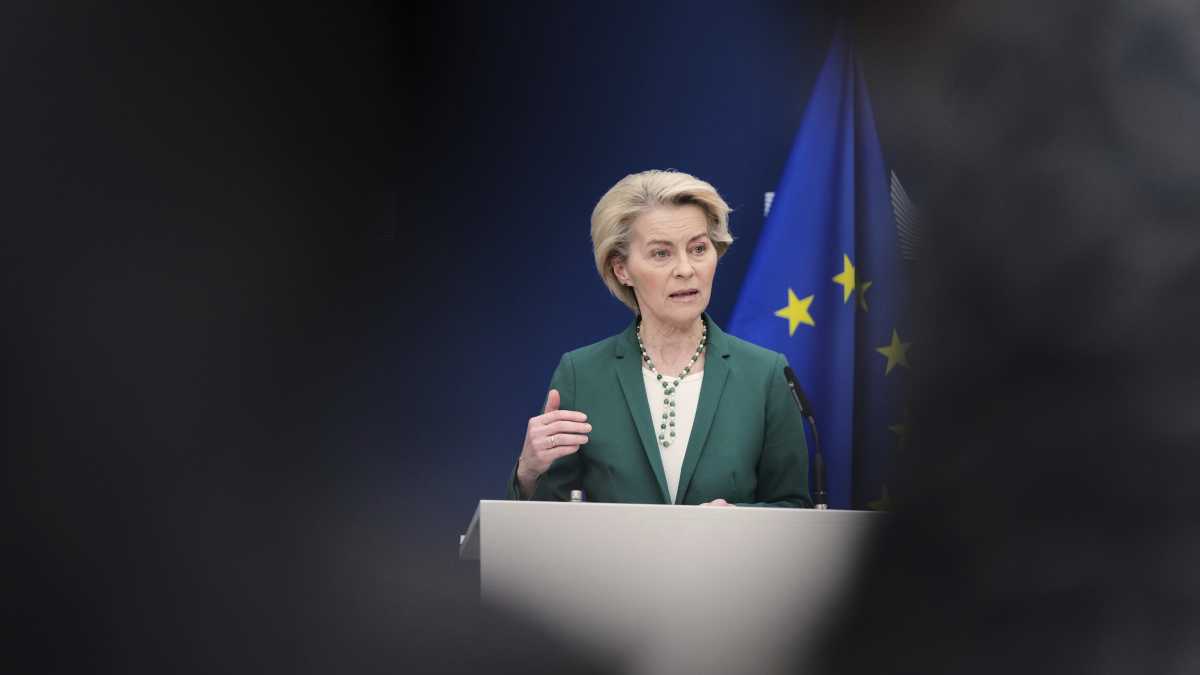 Immagine di L’Ue sceglie la calma e mette in pausa per le contromisure per 90 giorni. Ma i dazi fanno già male
