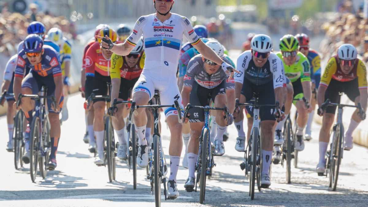 Immagine di I ciclisti d’altri tempi, il Guttalax e il metodo Trump