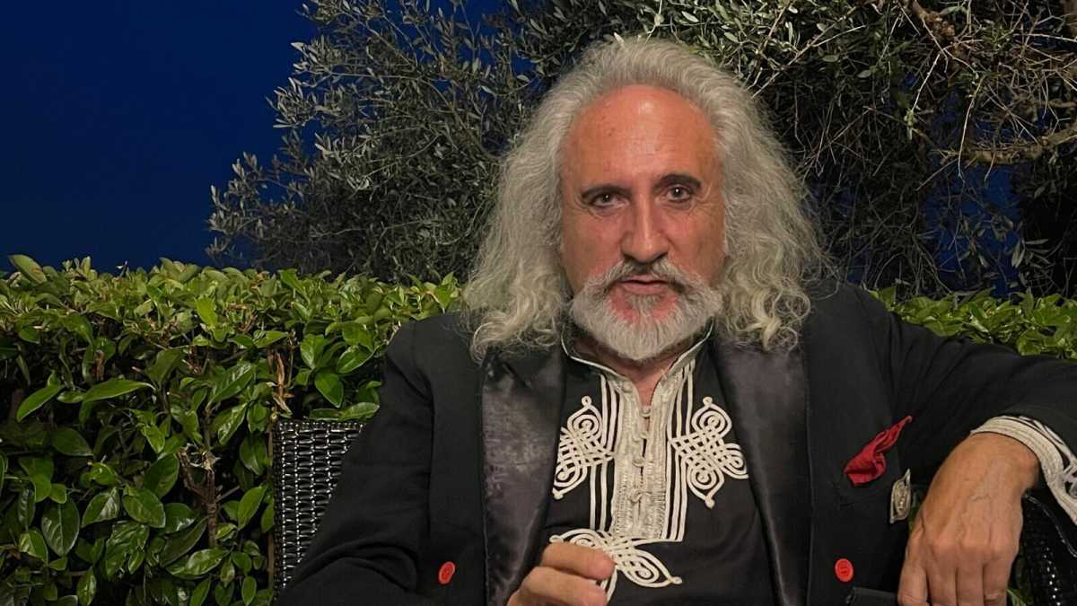 Immagine di Angelo Tonelli: “Alla politica mondiale serve una cura pitagorica”