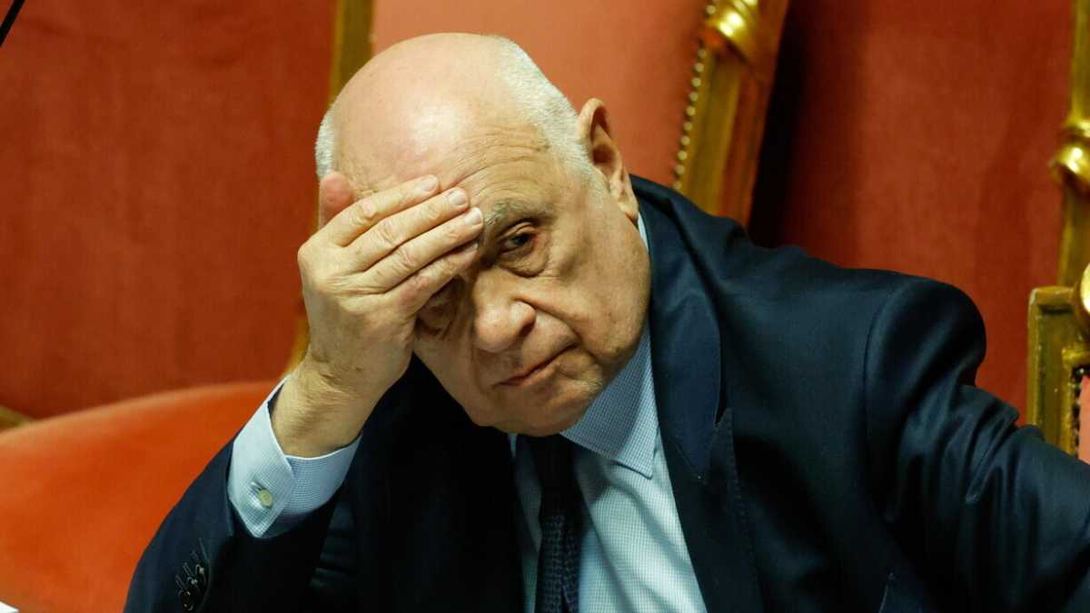 Immagine di Continua la fuga dal ministero della Giustizia. “Da Nordio carta bianca a Bartolozzi”, dice un fuggitivo