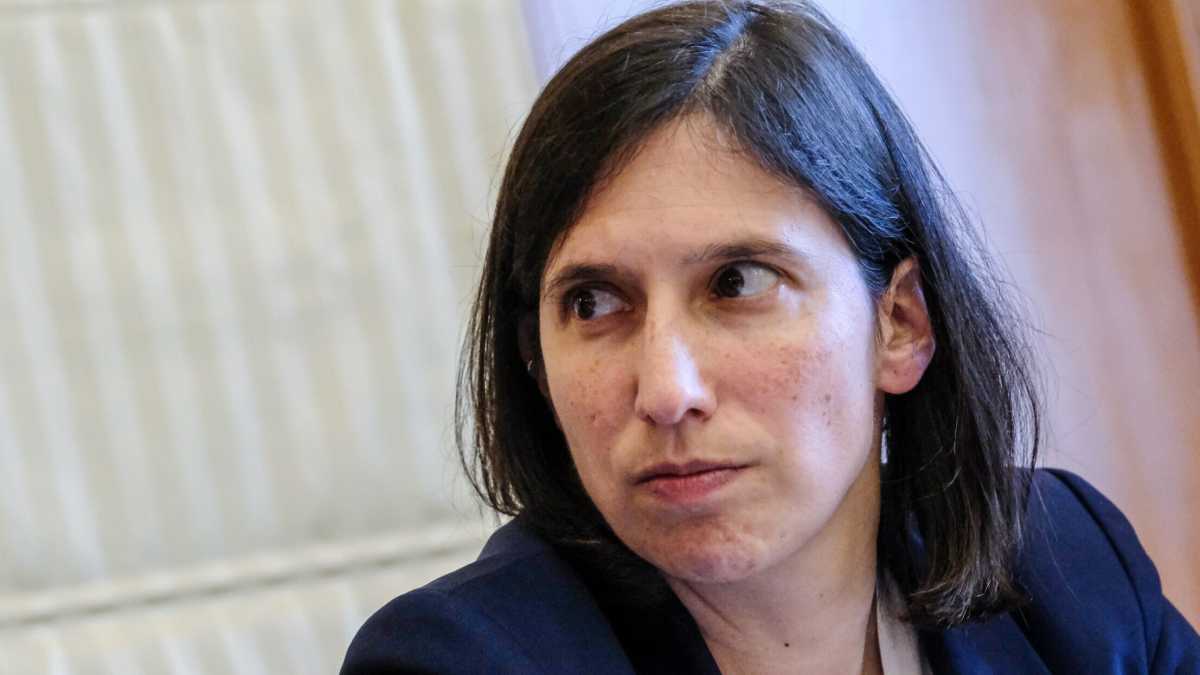 Immagine di Il corposo documento di Schlein, che la Baci Perugina Editrice è restia a pubblicare