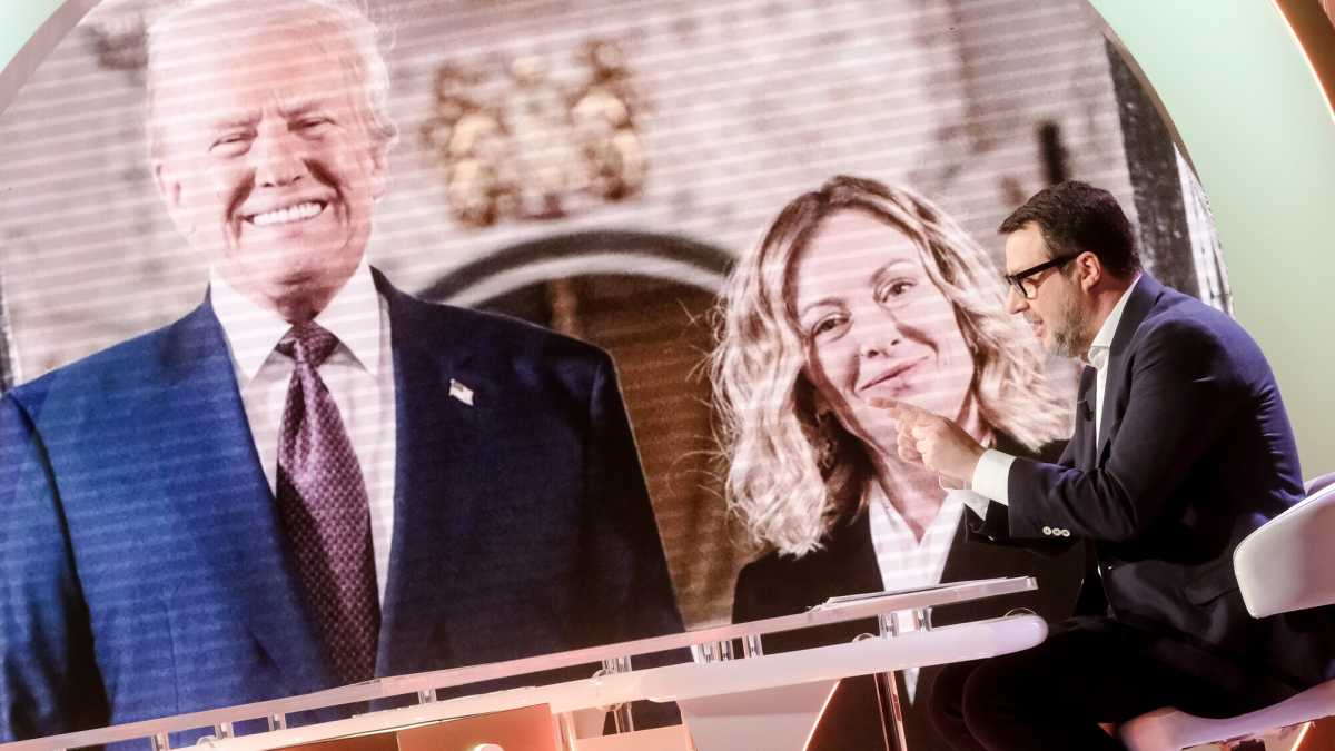 Immagine di Le leggi di Cipolla sulla stupidità spiegate ai trumpisti italiani