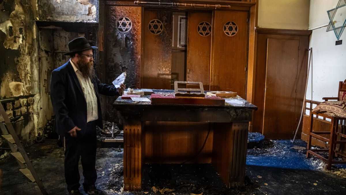 Immagine di Europa nel mirino, il 2024 anno nero tra terrorismo e attacchi antisemiti. Un report