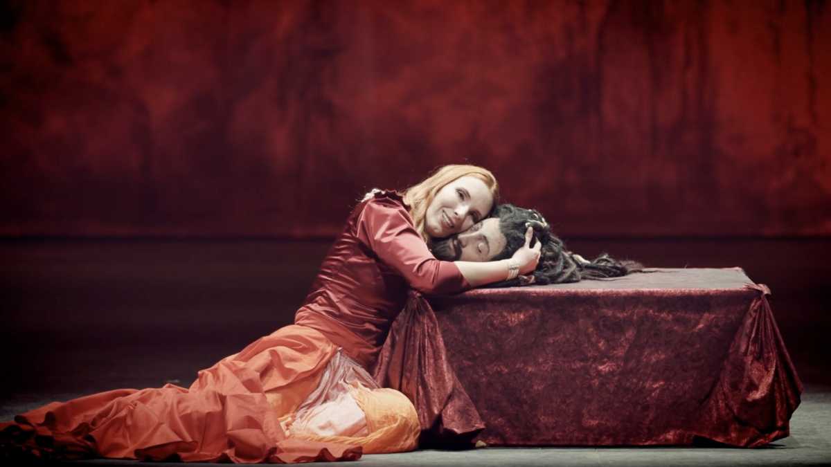 Immagine di La "Salome" di Alexander Soddy è travolgente e teatrale come poche