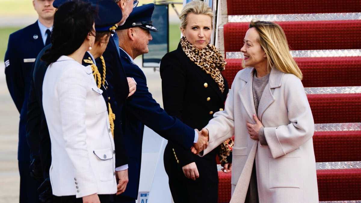 Immagine di Meloni a Washington per incontrare Trump e trattare sui dazi