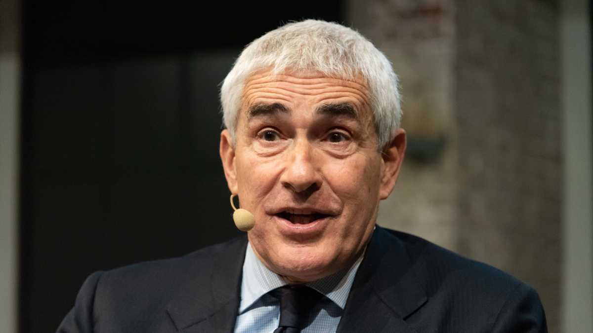 Immagine di Parla Casini: "Meloni da Trump con decoro. Brava, anche a fuggire subito. Schlein fa finta di non capire"