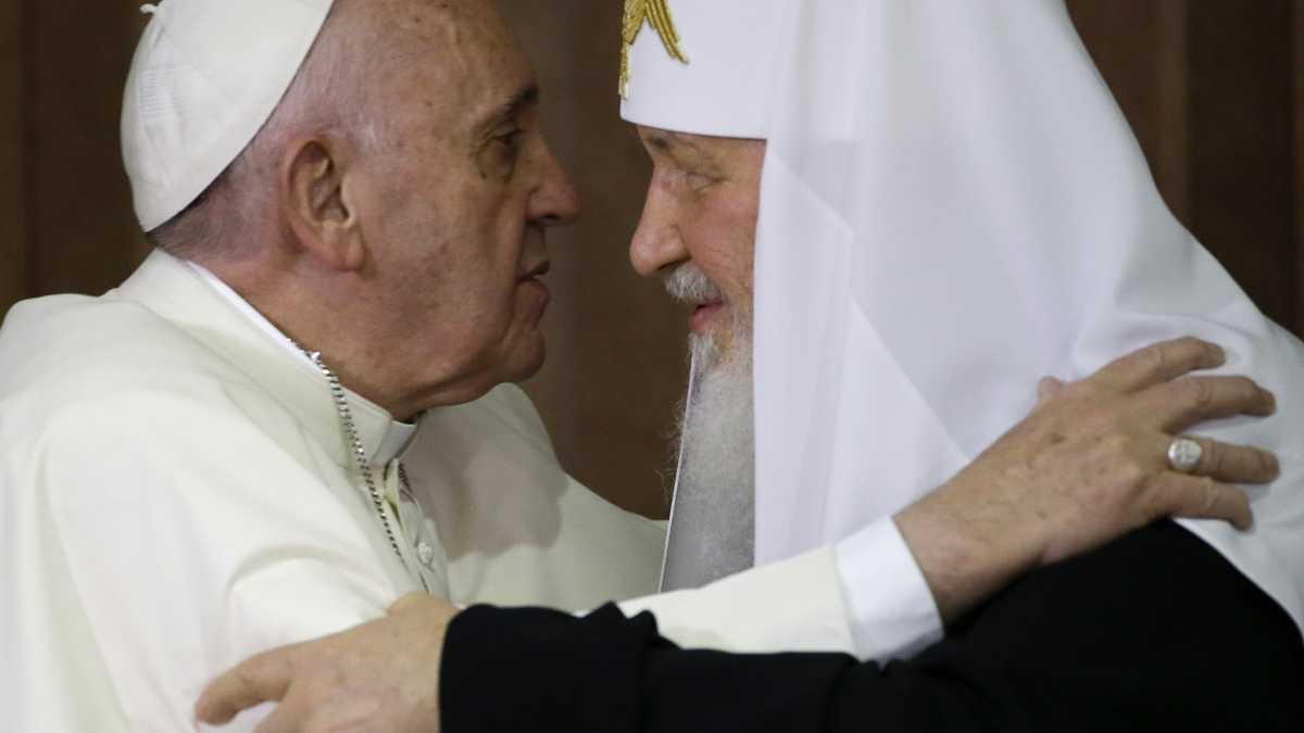 Immagine di Mentre i vescovi piangono Bergoglio, il telegramma più lungo lo spedisce Kirill