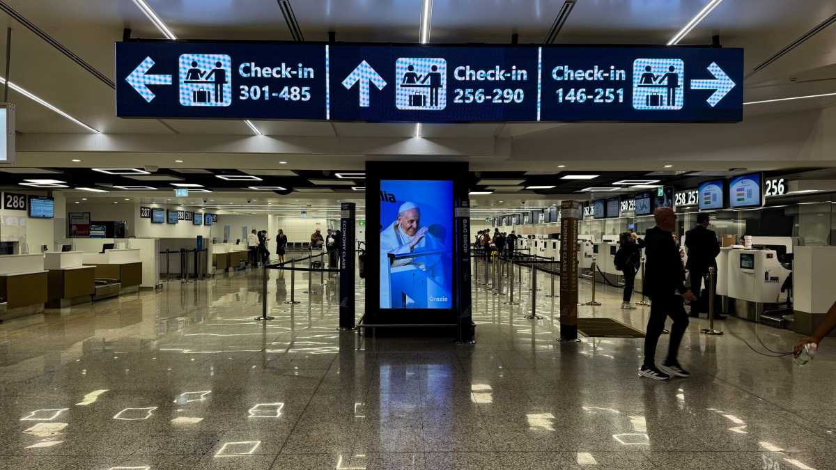 Immagine di La grande mobilitazione dell’aeroporto di Fiumicino per i funerali del Papa