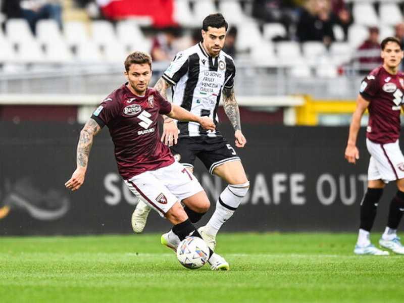 Il centrocampista del Torino Karol Linetty (foto LaPresse)