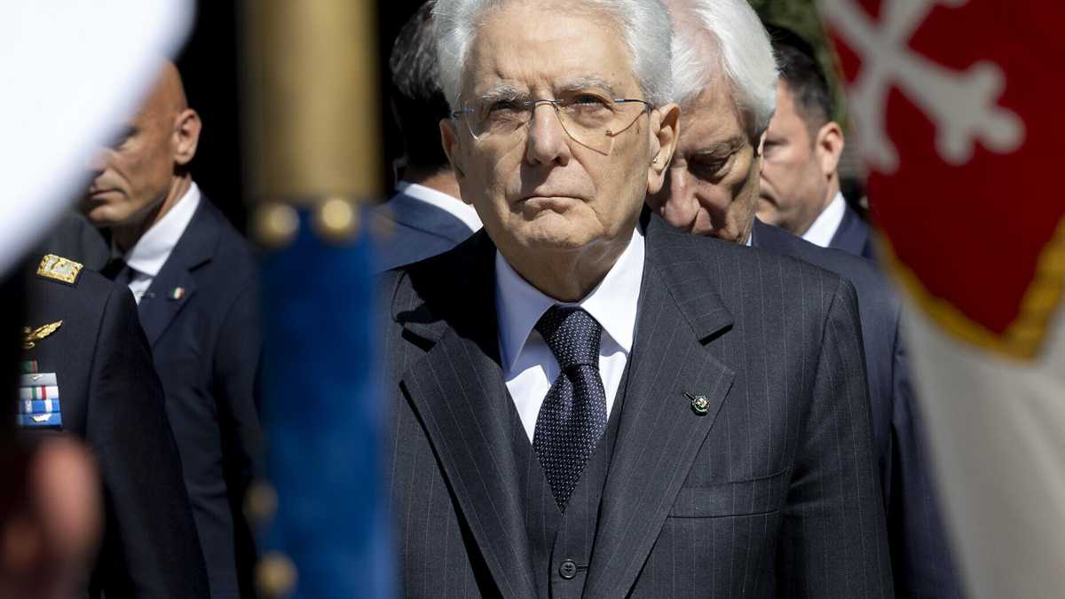 Immagine di Mattarella: "È sempre tempo di resistenza". E cita il Papa e Ventotene