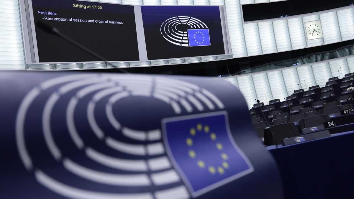 Immagine di Il Pd si riallinea al Pse e vota (in solitaria) il Programma per l’industria europea della Difesa