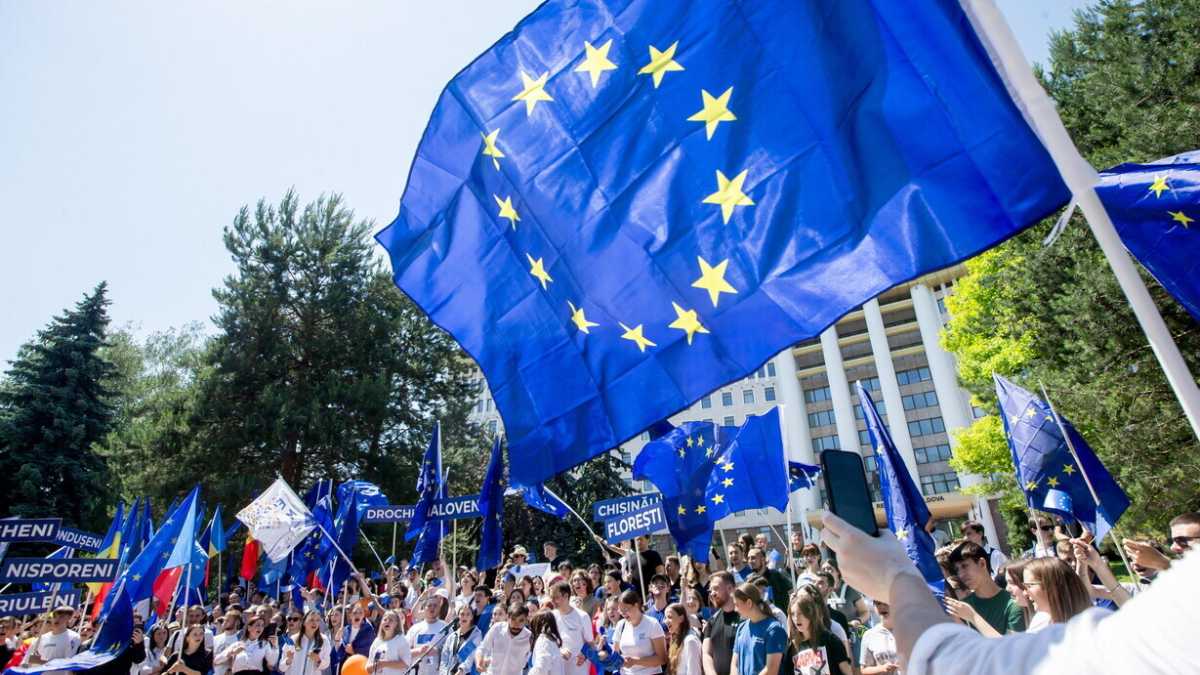 Immagine di Perché le multe a Apple e Meta sono la spia di una patologia europea che frena l'innovazione