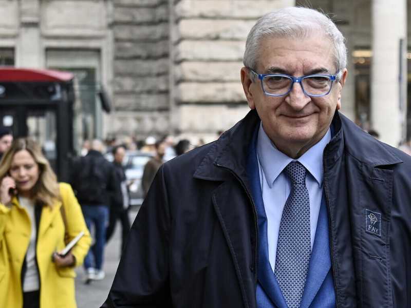 I dubbi di Meloni sul vertice Usa-Ue. Foti: "C'è il Papa, non siamo una banca d'affari"