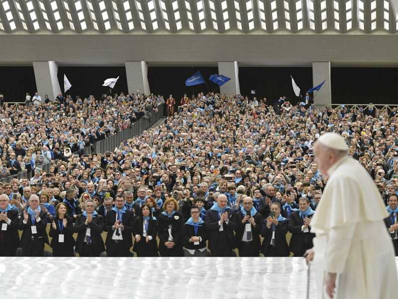 Papa Francesco riceve in udienza nell'Aula Paolo VI le Delegazioni della Confartigianato, Citt&agrave; del Vaticano, 10 febbraio 2024 (Foto ANSA)
