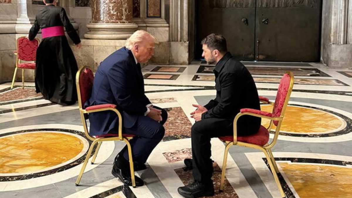 Immagine di La pace secondo Woytjla e quella discussa su due sedie, come nelle osterie