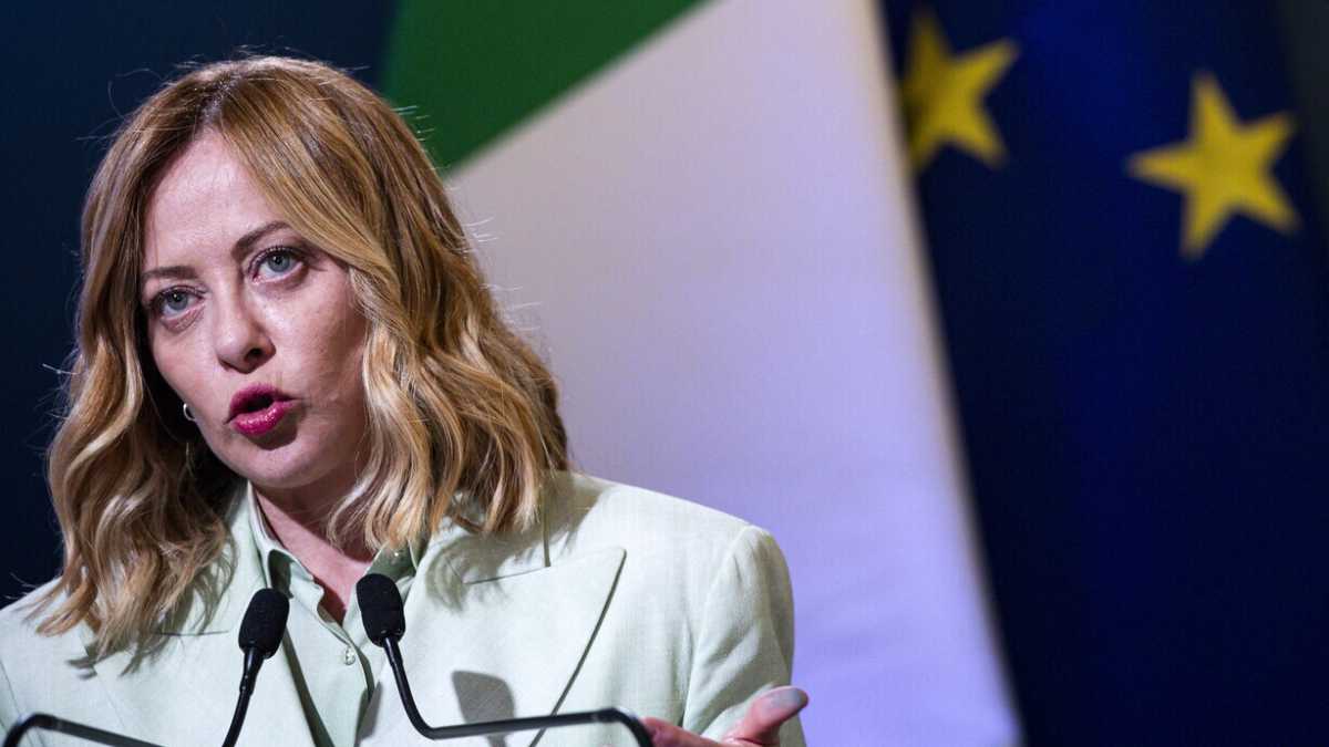 Immagine di Meloni e il Cdm lavoro: premi per le imprese sicure e arresto in flagranza per chi aggredisce i docenti