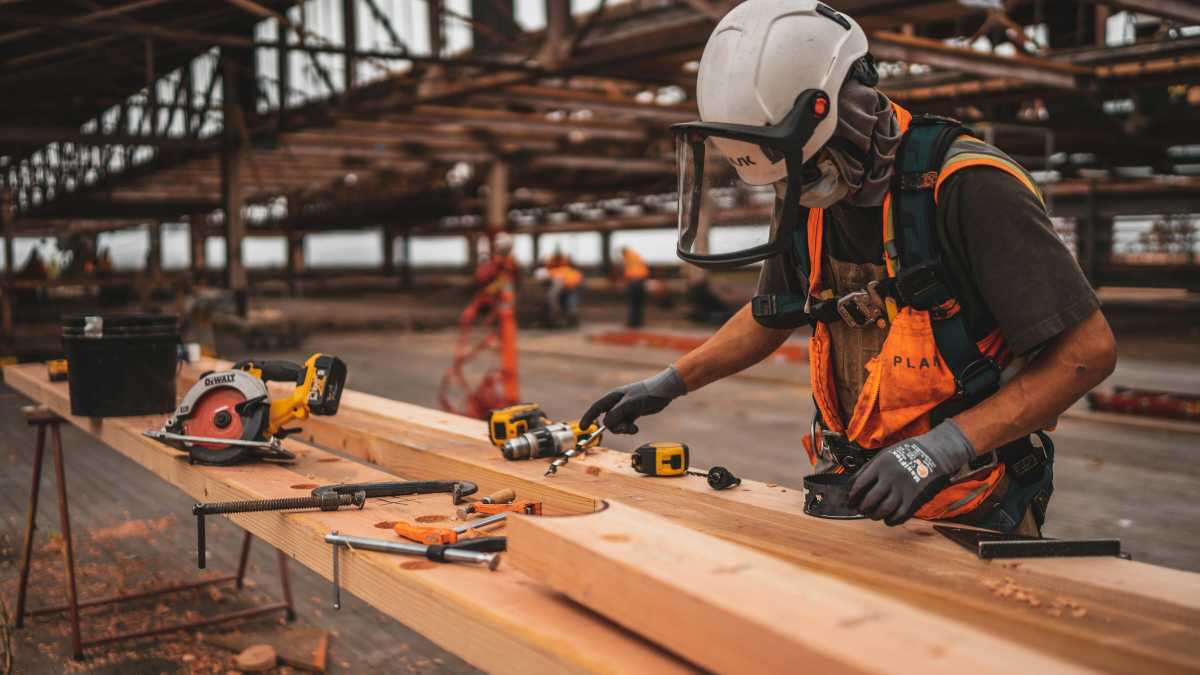 Immagine di Il referendum sul Jobs act è in controtempo. Pensare a un’agenda che vada oltre il codice del lavoro