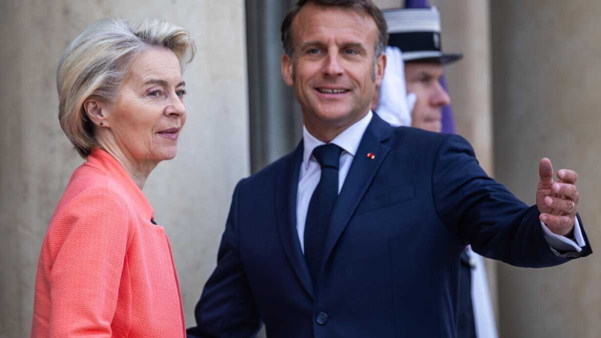 Immagine di Macron e von der Leyen sfidano Trump sulla ricerca. Il summit a Parigi