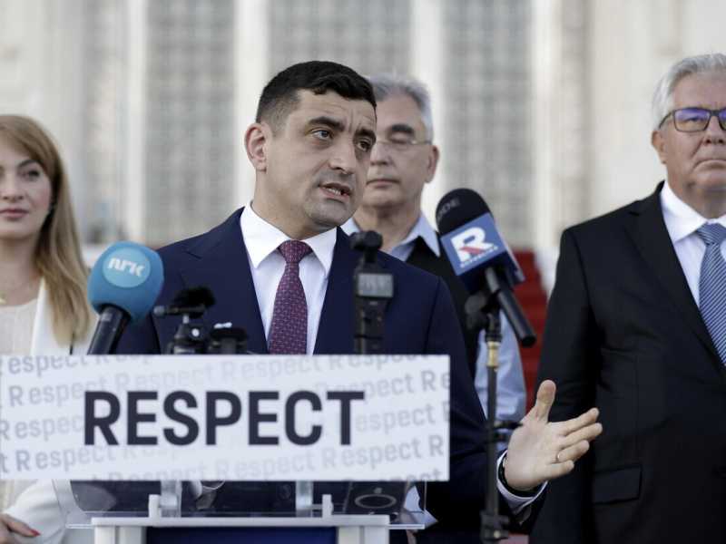 “Da Bucarest a Berlino, no allo stop giudiziario degli estremisti di destra. L’Italia? Un esempio felice”. Parla Galli della Loggia
