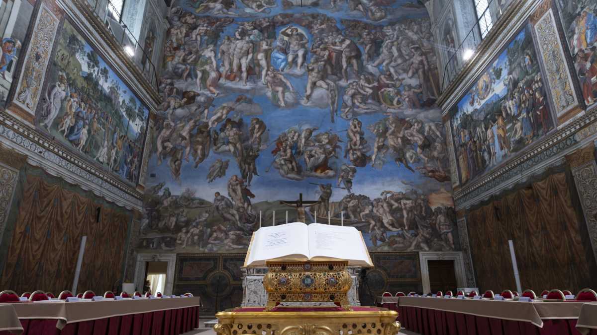 Immagine di Chiacchiere finite, i cardinali cercano un Papa “maestro di umanità”: non proprio uno scoop