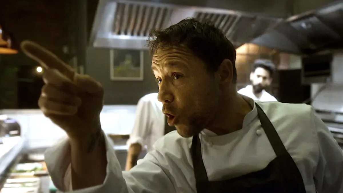 Immagine di Camerieri opinionisti e osti impegnati: volevamo una genovese, non un comizio