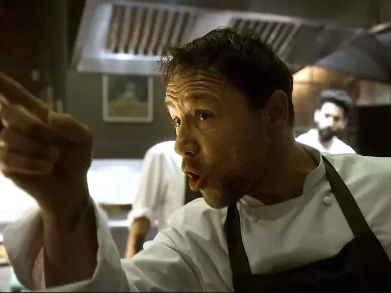 Stephen Graham in una scena di Boiling Point, film del 2021 diretto da Philip Barantini&nbsp;<br />