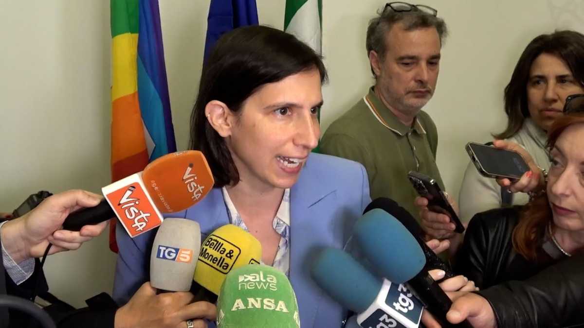 Immagine di Schlein risponde all'appello di Pupi Avati sul cinema: "Io ci sto"