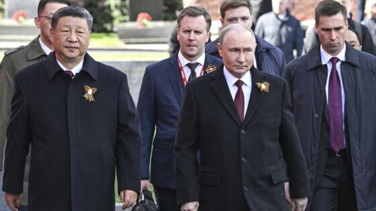 Immagine di Putin si compiace del suo 9 maggio pieno di ospiti