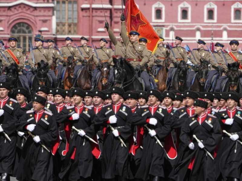Il 9 maggio sulla Piazza Rossa Putin mostra che Mosca non è sola