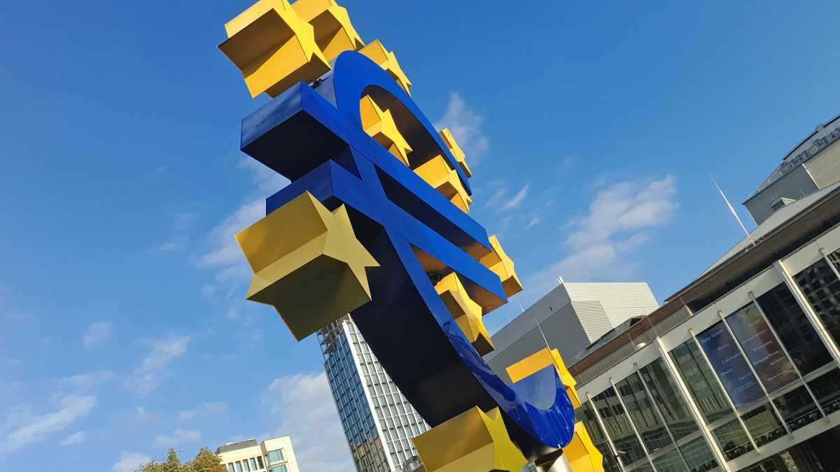 Immagine di Come rafforzare il ruolo dell'euro. Le difficoltà di un titolo di debito comune