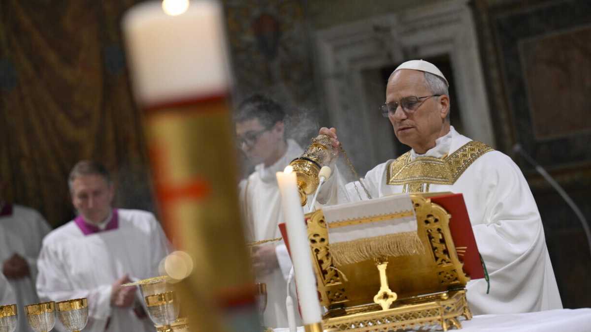 Immagine di Salvini, Conte e non solo: La politica che prova a intestarsi Leone XIV. Parlano Polito e Pombeni